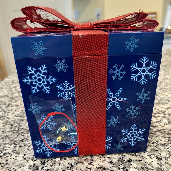 Vintage music box Rare find Frosty the snowman Plus more characters - Picture 7 of 8